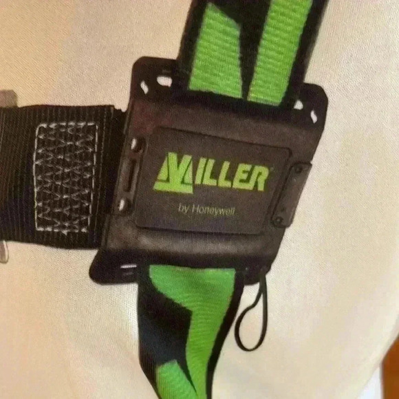 Men’s extra-large Miller 100% polyester T-shirt - Picture 3 of 8